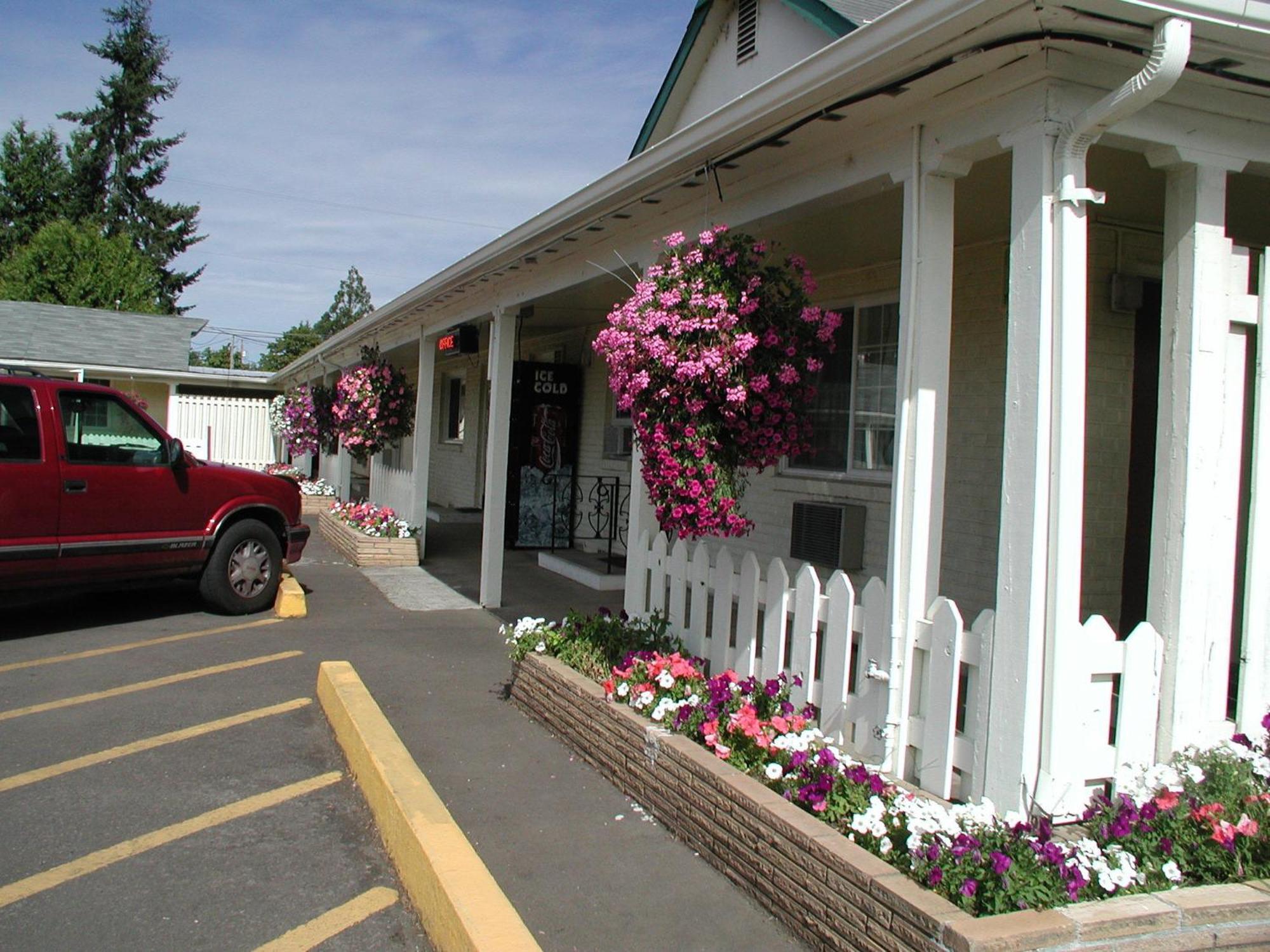 Valley Inn - Lebanon Oregon Eksteriør bilde